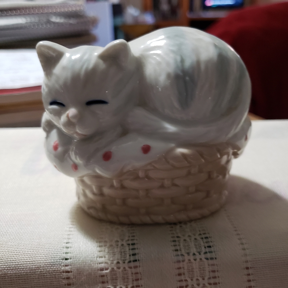 Vintage Ceramic Napping Cat Pomander